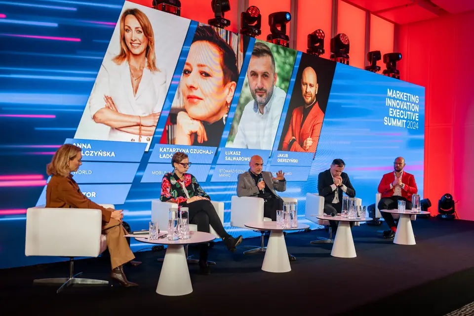 The panel „Silver Future: Confronting Aging Social Trends” on the EXS 2024 main stage